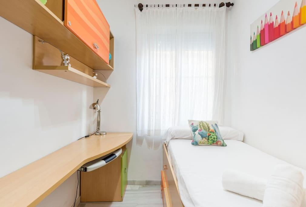 Bright, Quiet And Nice Ground Floor In The Center Málaga Eksteriør billede
